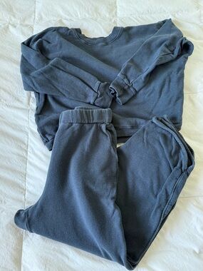 Aliya Wanek Ami sweatshirt and Yenay sweatpants in faded black